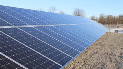 zonnepanelen op bedrijfspand